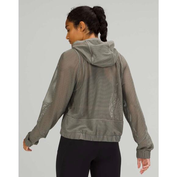 Lululemon Athletica Relaxed Fit Mesh Jacket Grey Green Sage 6 EUC - Picture 3 of 12